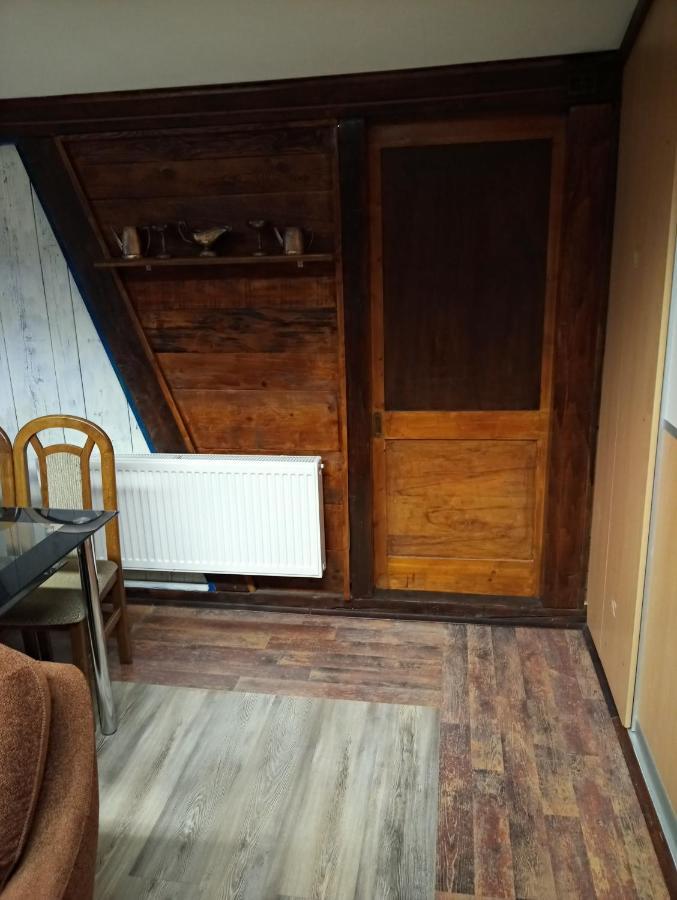 Apartments Pomjan Pogled Na Gore Εξωτερικό φωτογραφία