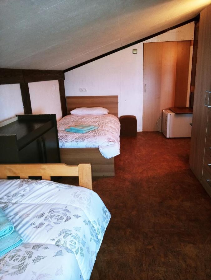 Apartments Pomjan Pogled Na Gore Εξωτερικό φωτογραφία